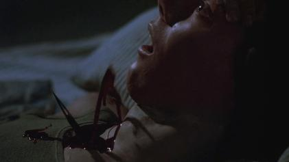 Friday-the-13th-Arrow-neck_2021_07.jpg
