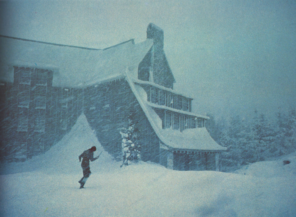 Shining-Overlook-Hotel-e1564149243524_2021_08.jpg