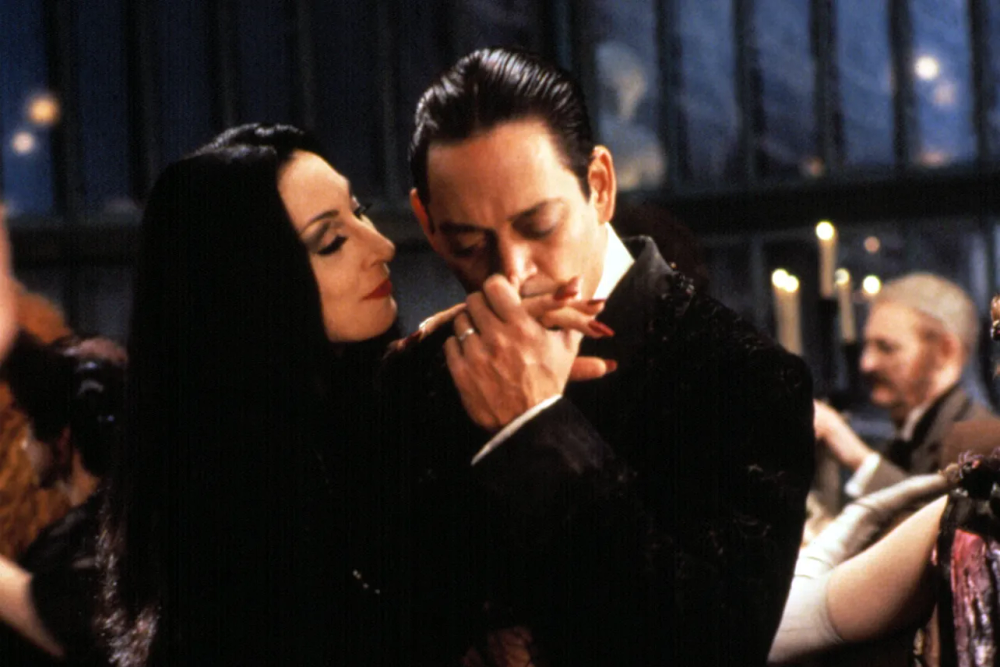 addams-family.png_2023_01.webp